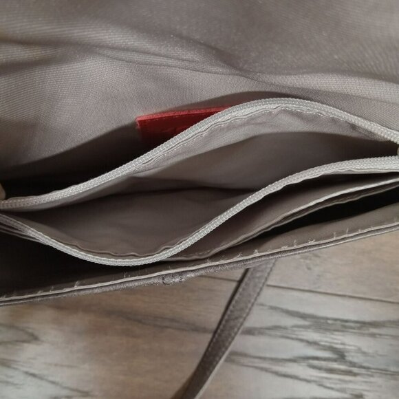 HOBO Envelope Crossbody Embossed Leather Bag Gray EUC - Picture 12 of 14